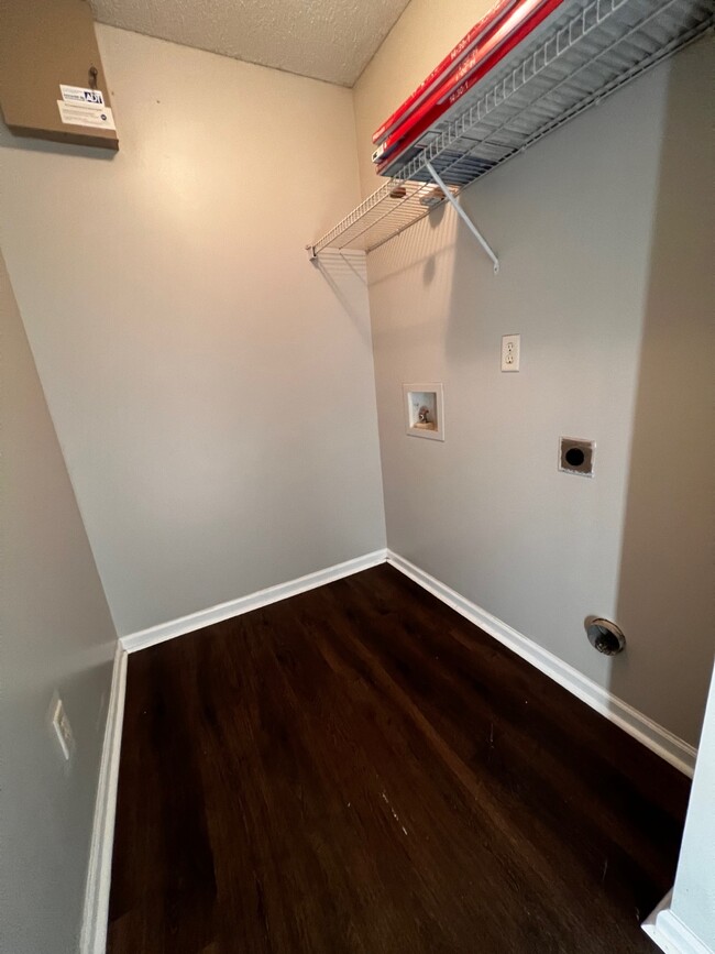 Building Photo - 1229 Langston Ln