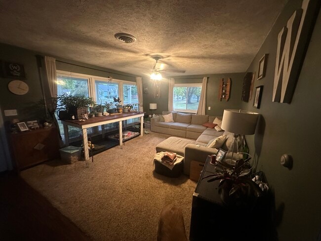 Building Photo - 397 W 4th St