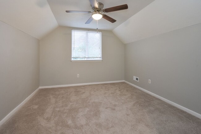 Building Photo - Completely Updated & Ready 07-08-26!! 1-Car Attached Garage! Pet Friendly!