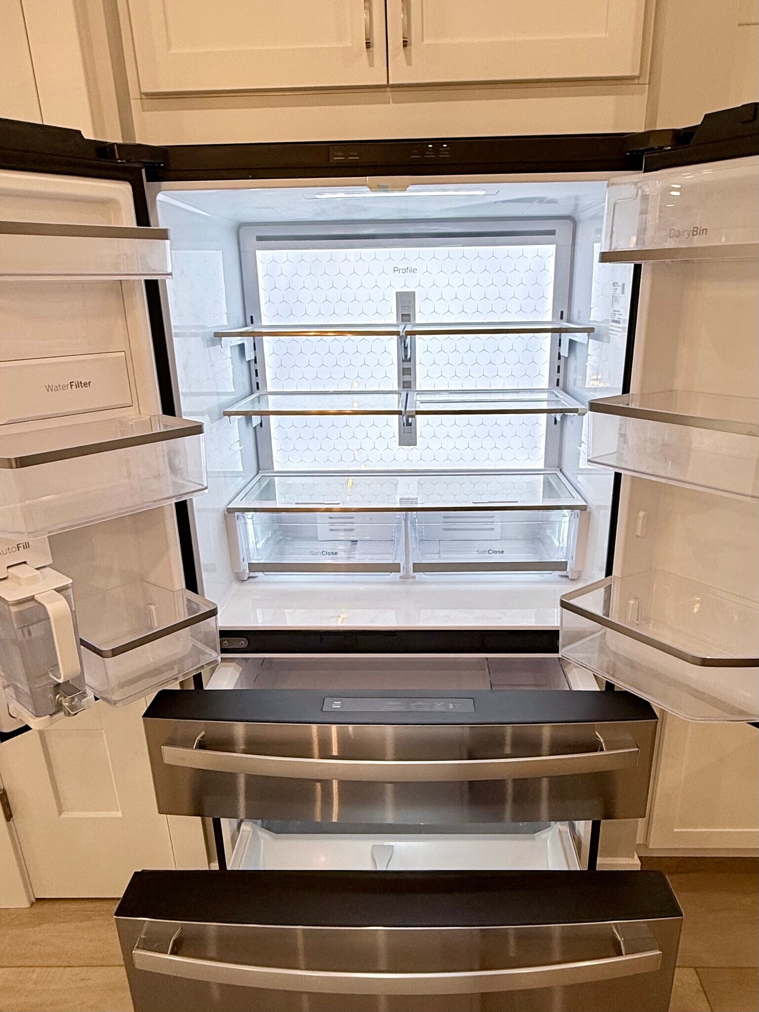 Building Photo - 906 Main St