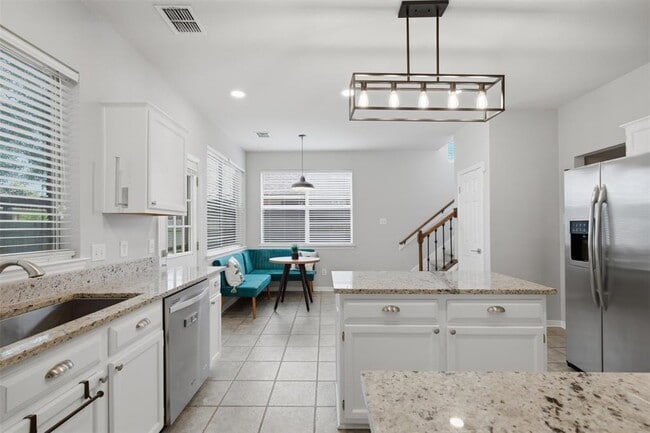 Building Photo - 2903 Pioneer Way