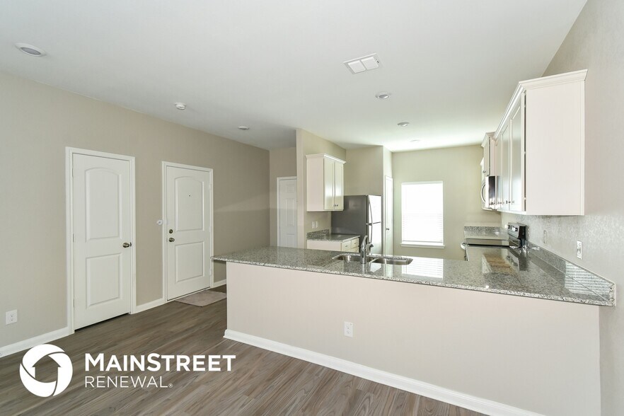 Building Photo - 3107 Begonia Bend