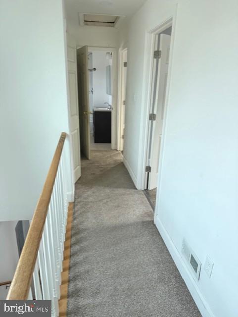 Building Photo - 584 Morton Ave