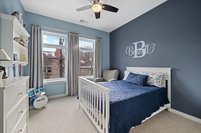 Building Photo - 232 E 18th St