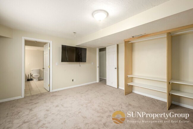 Building Photo - Large Basement Apartment in Great South Jordan Location!