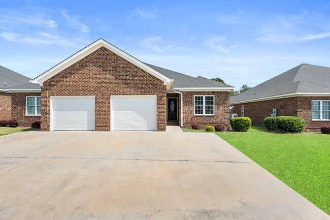 Building Photo - 108 Ledbury Cove