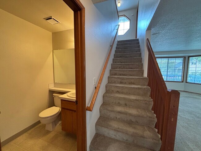 Building Photo - 7050 SW 174th Ave