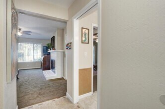 Building Photo - Beautiful Renovated 3/1 In Sacramento