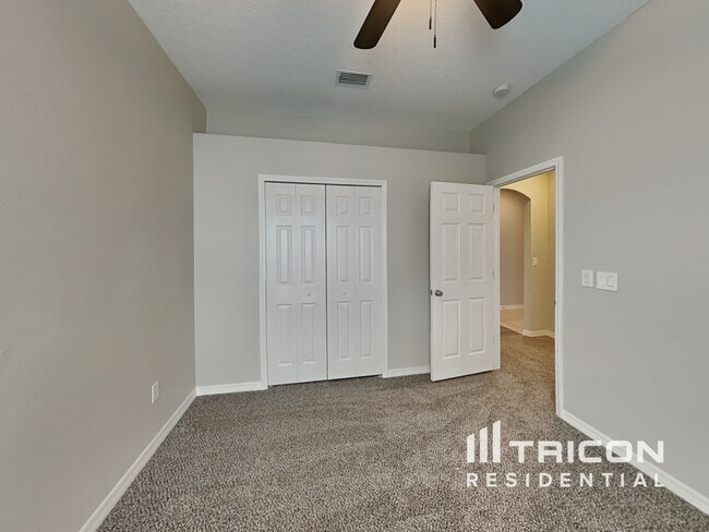 Building Photo - 1143 Emerald Hill Way