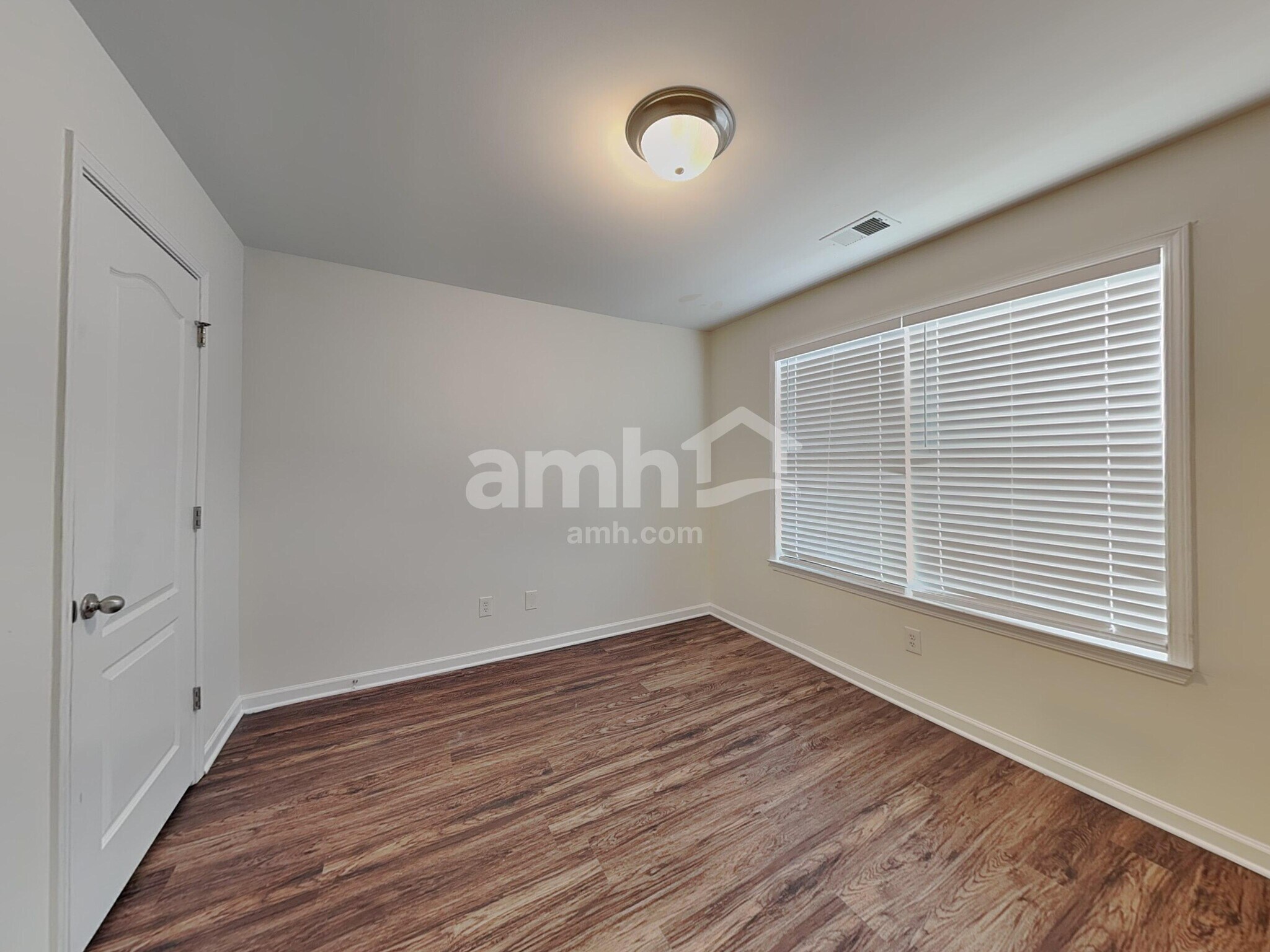 Building Photo - 836 Topaz Valley