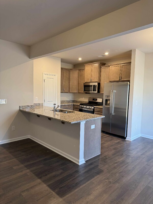 Building Photo - 2041 Dy Lily Dr