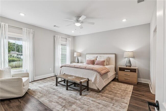 Building Photo - 104 Bottlebrush Walk