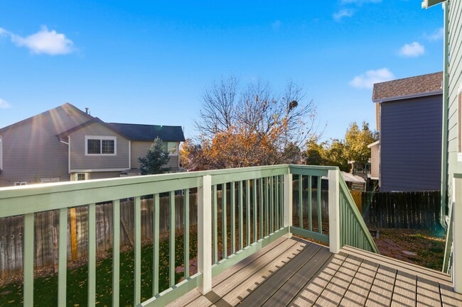 Building Photo - Beautiful Stroh Ranch 4 Bedroom, 2.5 Bath Home, Brand New Kitchen Appliances READY TODAY!