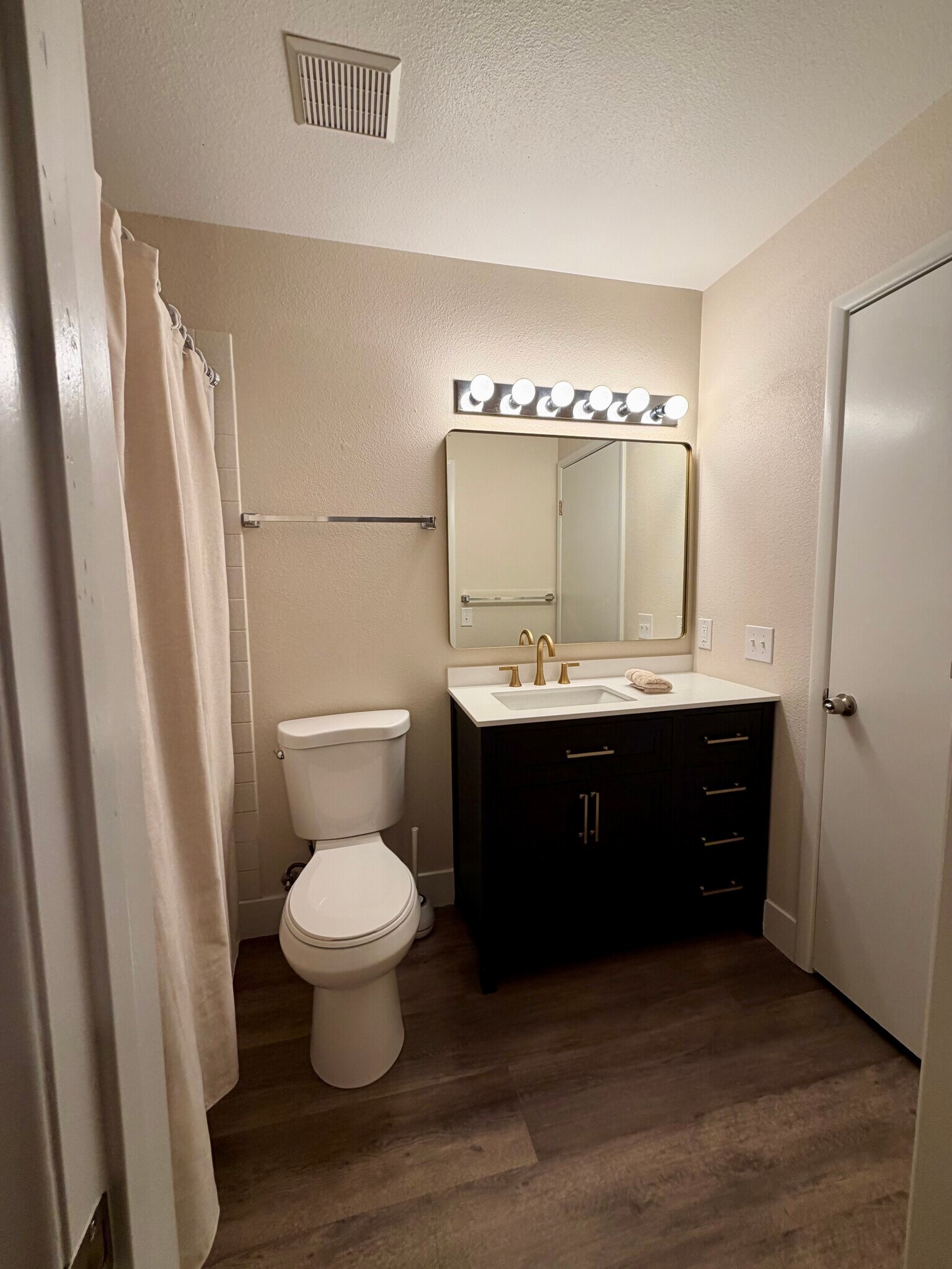 Bathroom 2 - 1575 W Warm Springs Rd