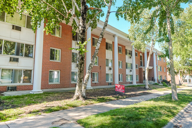 Primary Photo - St. Clair Commons | 1504