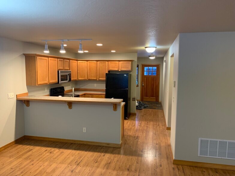 Building Photo - 2947 N 27th Ave