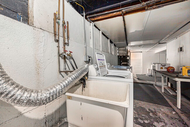 Building Photo - 1207 Prospect-