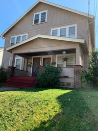 Building Photo - 512 E Hillcrest Ave