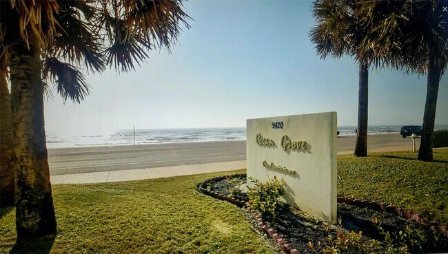 Building Photo - 9420 Seawall Blvd