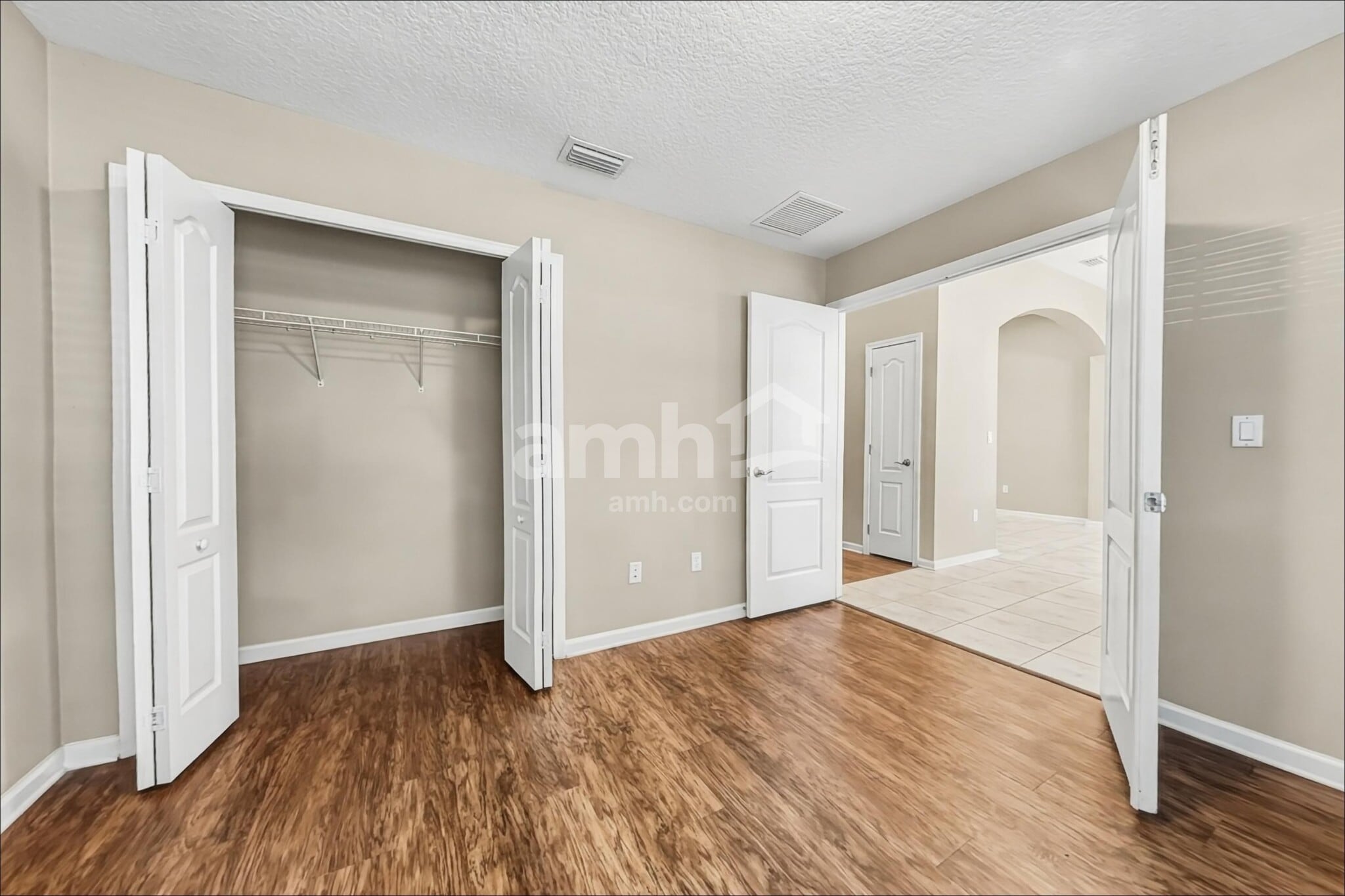 Building Photo - 86021 Aladdins Way