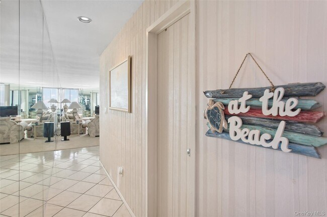 Building Photo - 265 Dune Rd