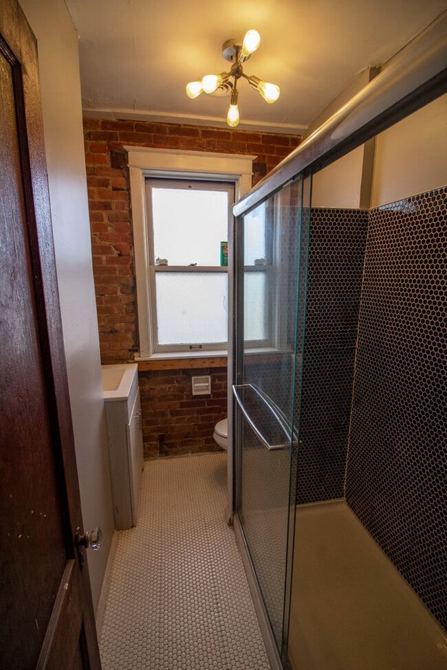 Building Photo - 4238 S 38th St