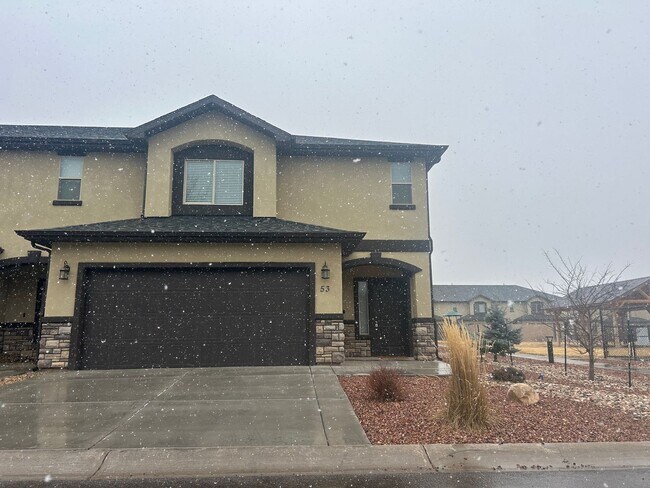 Primary Photo - Shadow Ridge Townhome!