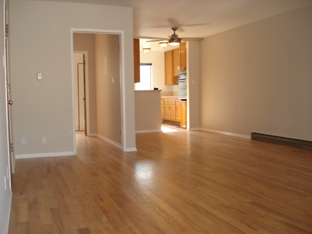 Building Photo - 8664 Chalmers Dr