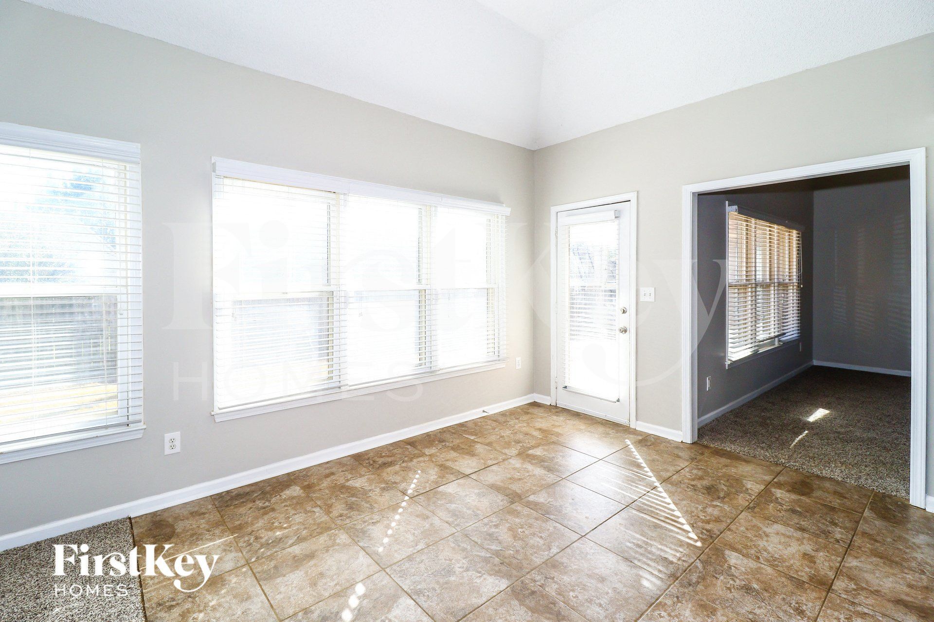 Building Photo - 9297 Sarsen Dr