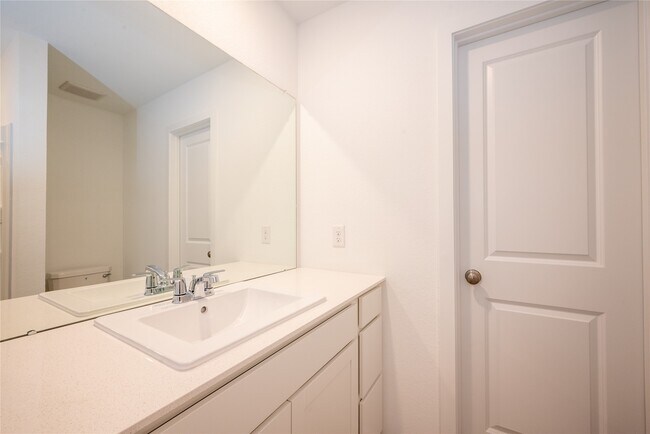 Building Photo - 6147 Sunburst Scarlet St