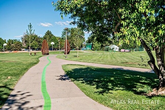 Building Photo - 1659 Fenton St