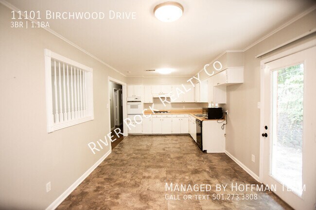 Building Photo - 11101 Birchwood Dr
