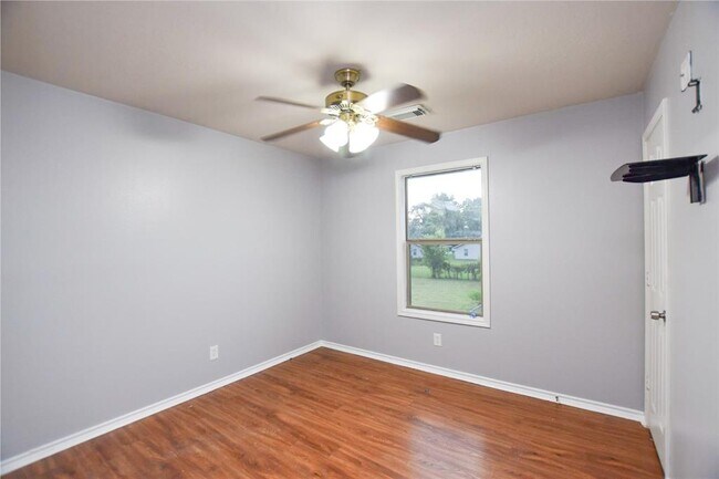 Building Photo - 8035 Dockal Rd