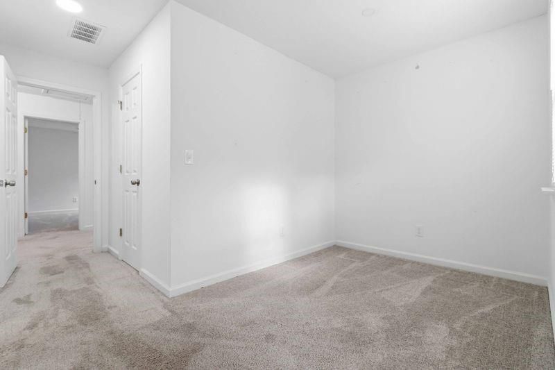Building Photo - 420 Thistle Cove