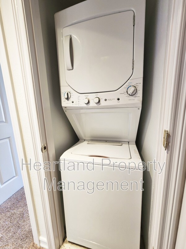 Building Photo - 15363 Maturin Dr