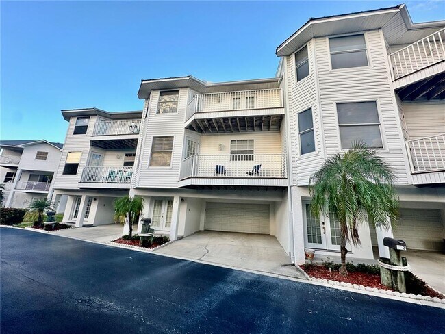 Building Photo - 135 Shoals Cir