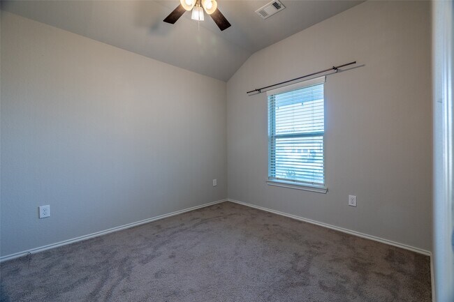 Building Photo - 15054 Paddock Point Ln