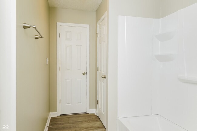 Building Photo - 6815 Turnberry Way