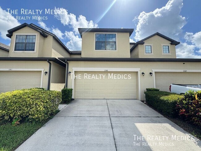 Building Photo - 2365 Seven Oaks Dr