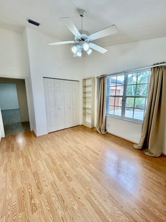 Building Photo - 7818 Stirling Bridge Blvd S