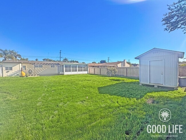 Building Photo - Coastal Charm Meets Modern Living in Beautiful Encinitas