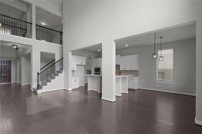 Building Photo - 6026 Lake Bridge Ln