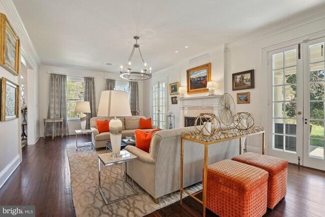 Building Photo - 1031 Pine Hill Rd