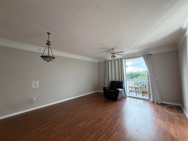 Building Photo - 2052 Alta Meadows Ln