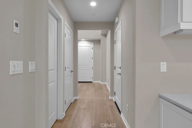 Building Photo - 89 Devonshire