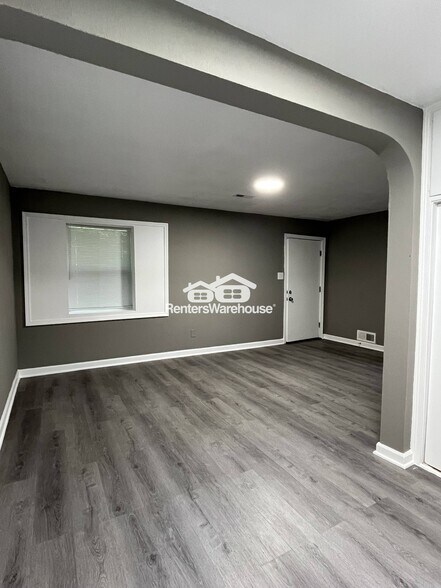 Building Photo - 6812 College Ave