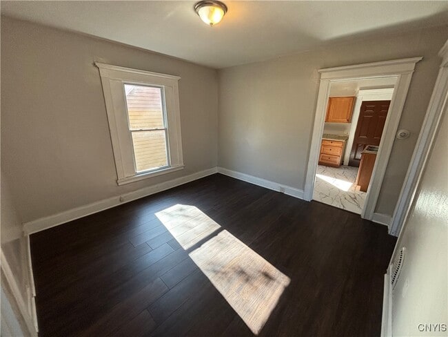 Building Photo - 1070 S Geddes St