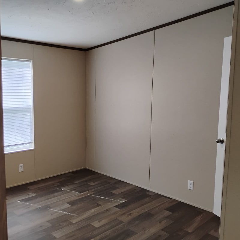 Building Photo - 98 Deerwood Park