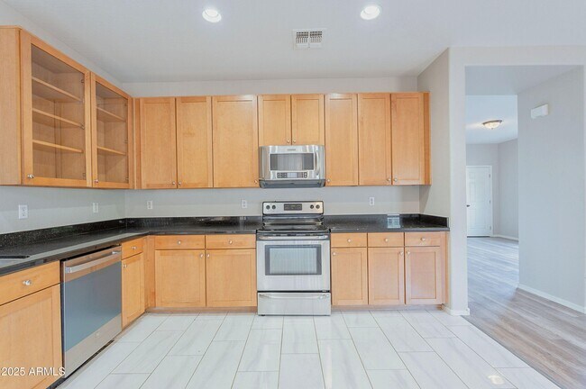 Building Photo - 6342 W Harwell Rd