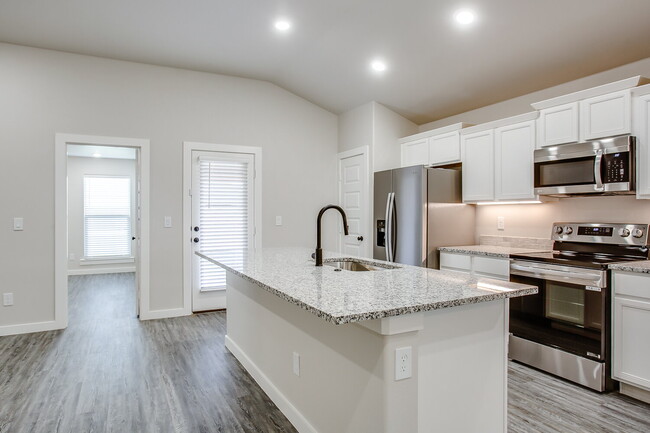 Building Photo - Like New Construction in Cooper District!